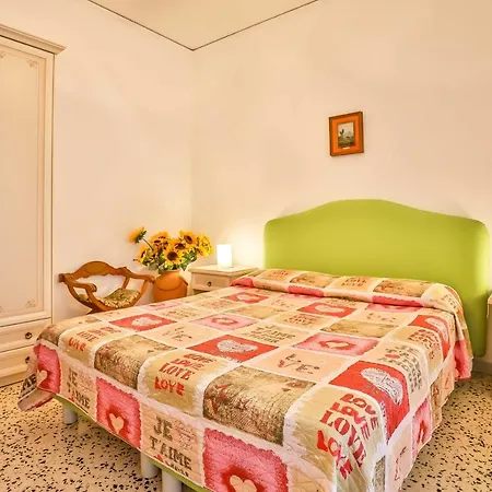 With 4 Bedrooms In 阿马尔菲