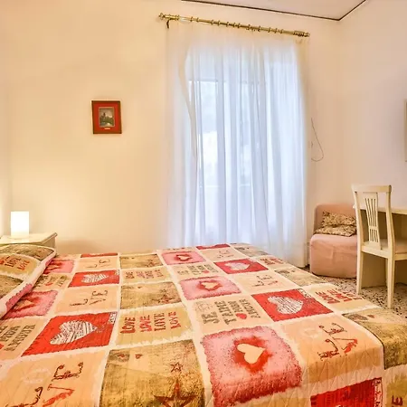 Appartement With 4 Bedrooms In *