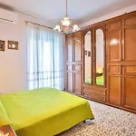 With 4 Bedrooms In *
