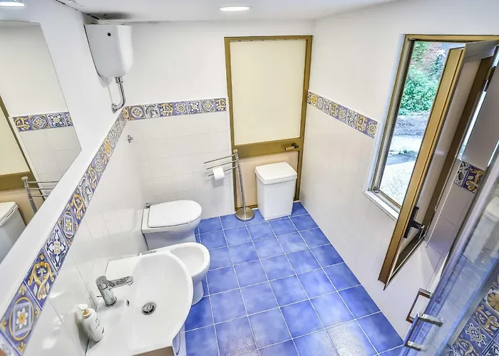 Appartamento With 4 Bedrooms In Amalfi